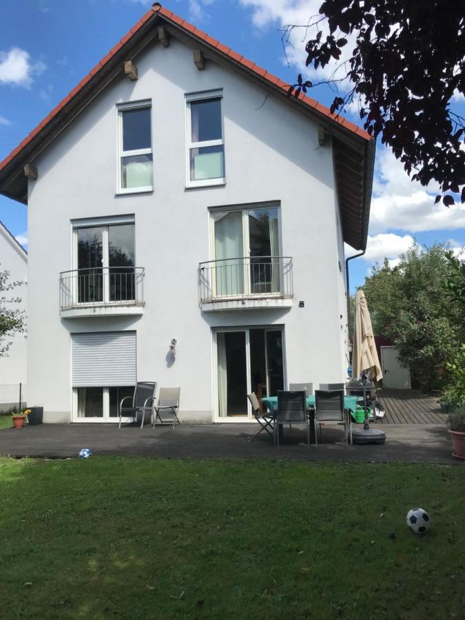 House With Castle View & Art Apartment Guenzburg Luaran gambar